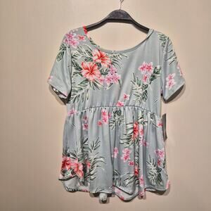 Duetime Maternity NWT Large Short Sleeve Cross Back Blue Floral